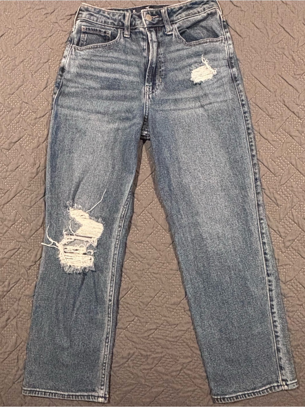 Hollister Women's Ultra High Rise Vintage Straight-Leg Distressed